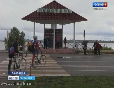 В Козловке встретились сильнейшие триатлонисты страны В Козловке встретились сильнейшие триатлонисты страны
