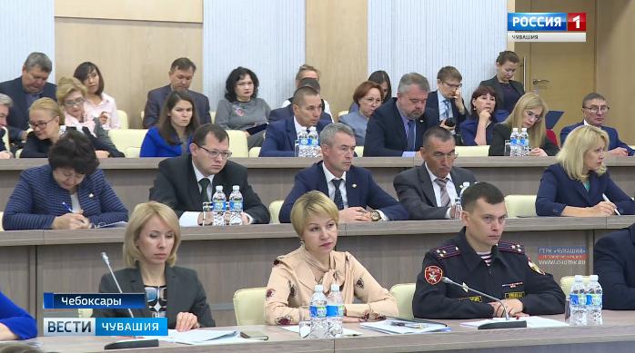 Михаил Игнатьев поручил взять на контроль процесс подключения жилых домов к теплу Михаил Игнатьев поручил взять на контроль процесс подключения жилых домов к теплу