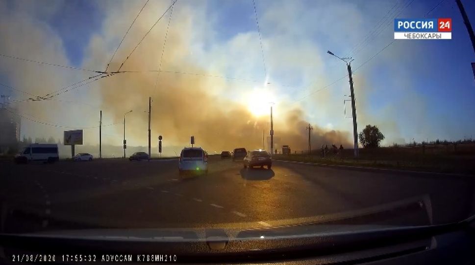 В пятницу в Новочебоксарске загорелось поле В пятницу в Новочебоксарске загорелось поле