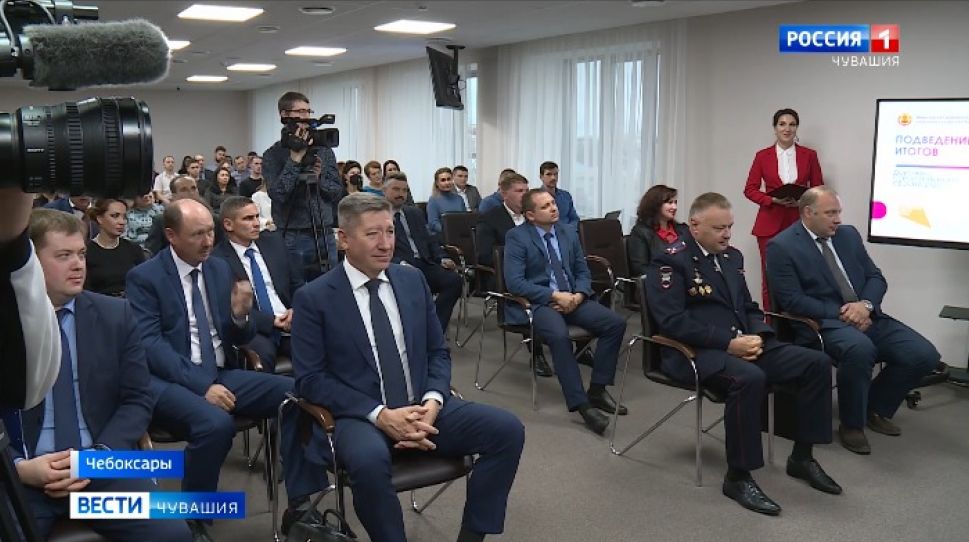 В Чувашии наградили лучших дорожников В Чувашии наградили лучших дорожников