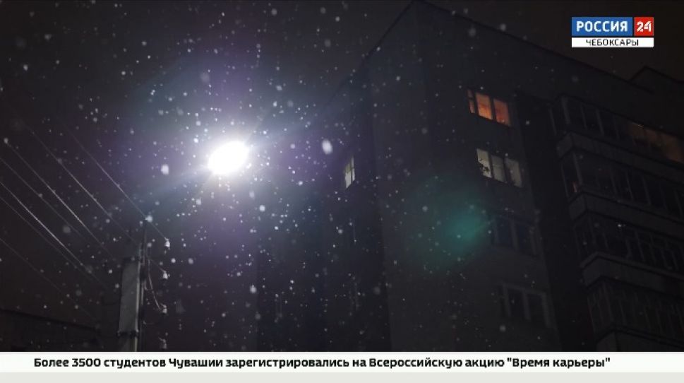 До конца года в Чебоксарах заменят 9 тысяч устаревших ламп уличного освещения До конца года в Чебоксарах заменят 9 тысяч устаревших ламп уличного освещения