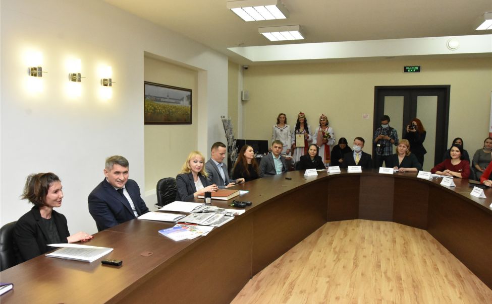 В Чувашии могут учредить почетное звание в области журналистики В Чувашии могут учредить почетное звание в области журналистики