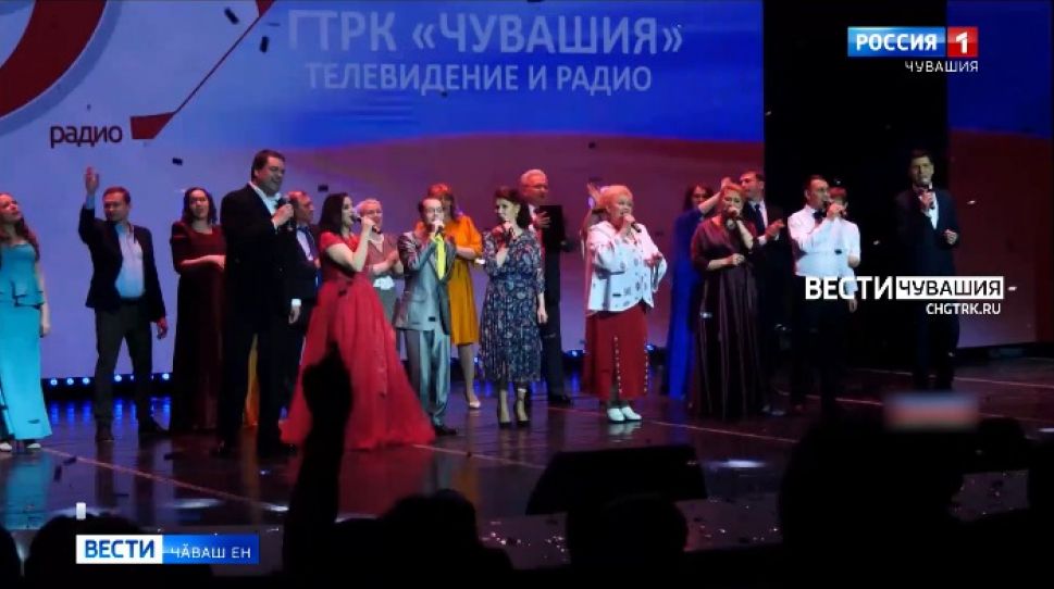 Куҫа-куҫӑн тӗл пулса калаҫрӗҫ, пӗрле юрларӗҫ, сӑн ӳкерӗнчӗҫ Куҫа-куҫӑн тӗл пулса калаҫрӗҫ, пӗрле юрларӗҫ, сӑн ӳкерӗнчӗҫ
