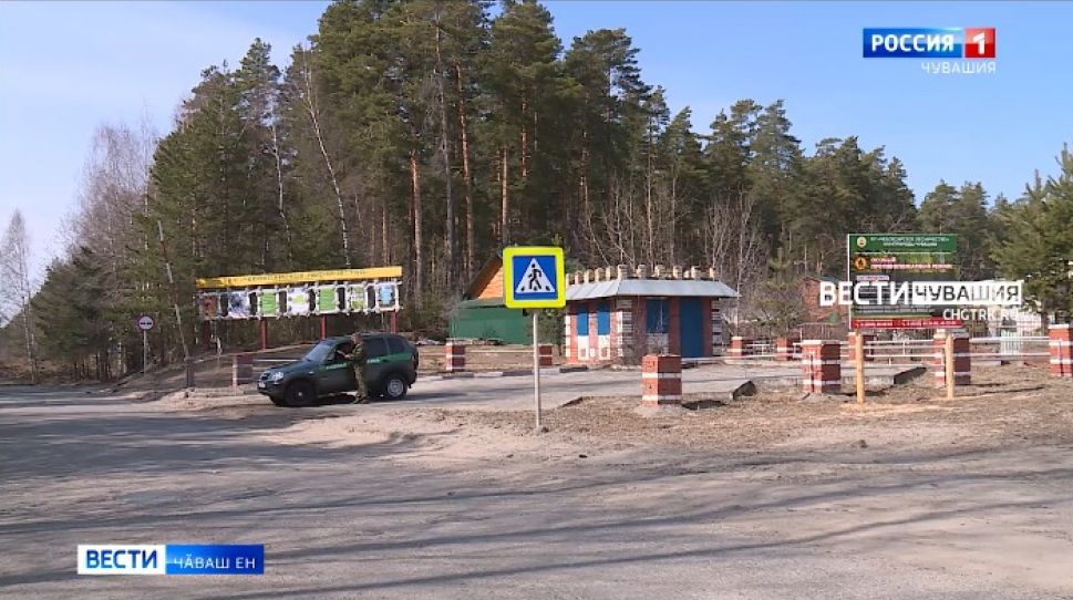 Пушар хуралӗнче тӑрӑшакансем ансат йӗркесене пӑхӑнма ыйтаҫҫӗ Пушар хуралӗнче тӑрӑшакансем ансат йӗркесене пӑхӑнма ыйтаҫҫӗ