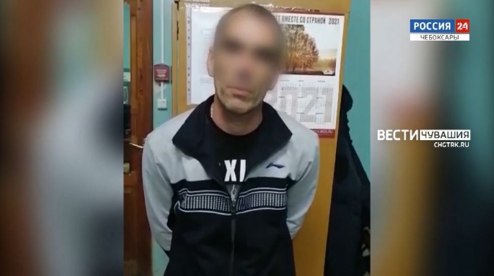 Домушник из Ульяновска обокрал чебоксарцев на 700 тысяч рублей
Домушник из Ульяновска обокрал чебоксарцев на 700 тысяч рублей