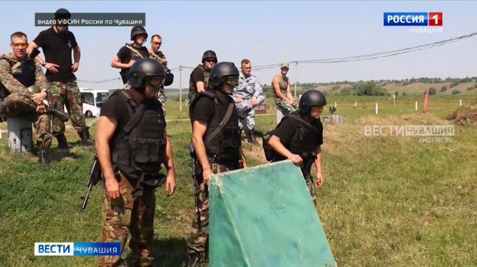 В Чувашии прошли соревнования спецподразделений правоохранительных органов В Чувашии прошли соревнования спецподразделений правоохранительных органов