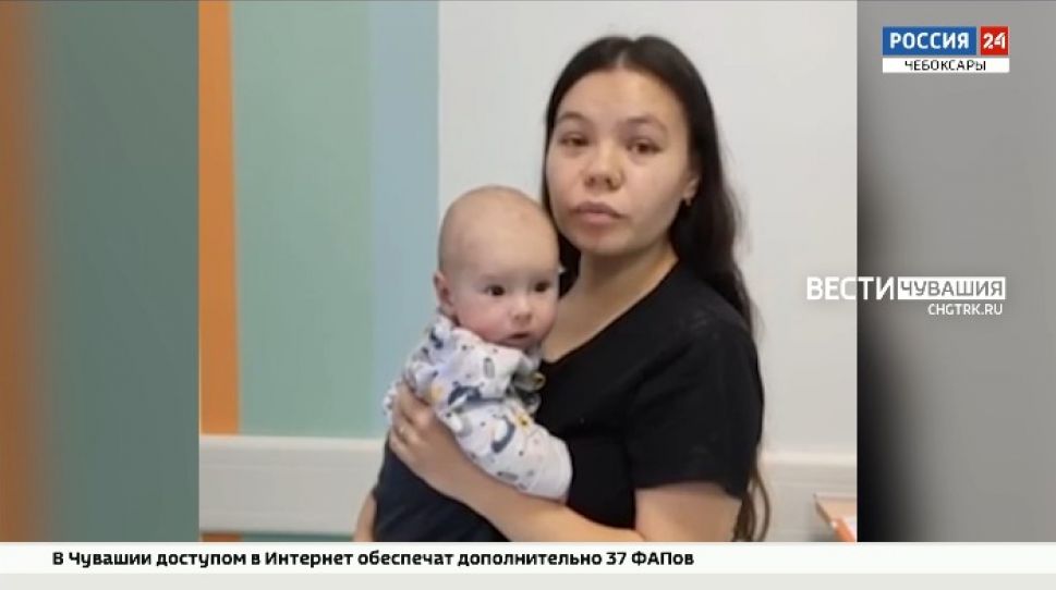 В Чувашии врачи спасли малыша со 100% поражения легких В Чувашии врачи спасли малыша со 100% поражения легких