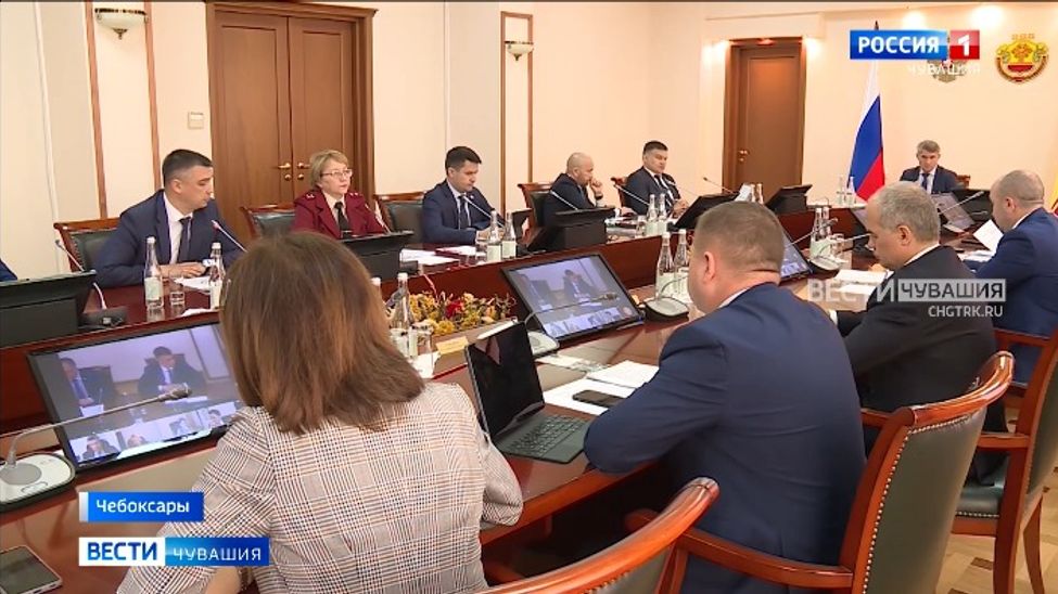 Чувашия возьмет шефство над двумя заводами Донбасса Чувашия возьмет шефство над двумя заводами Донбасса