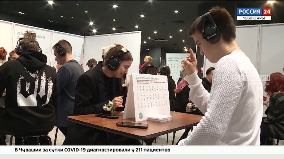 В Чебоксарах открылась выставка "В тишине" В Чебоксарах открылась выставка "В тишине"