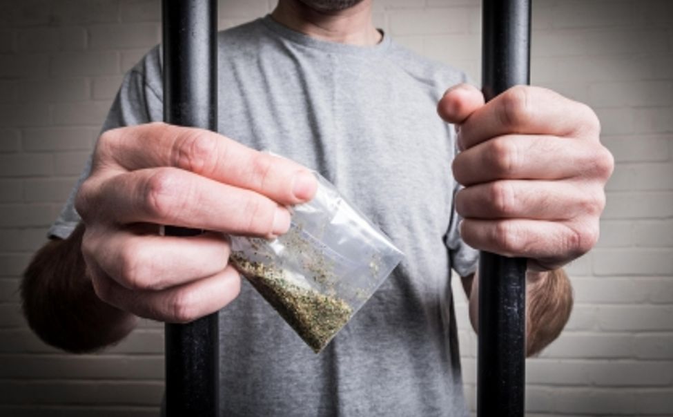 В Новочебоксарске подросток, пытавшийся продать более 20 грамм наркотиков, получил условку
