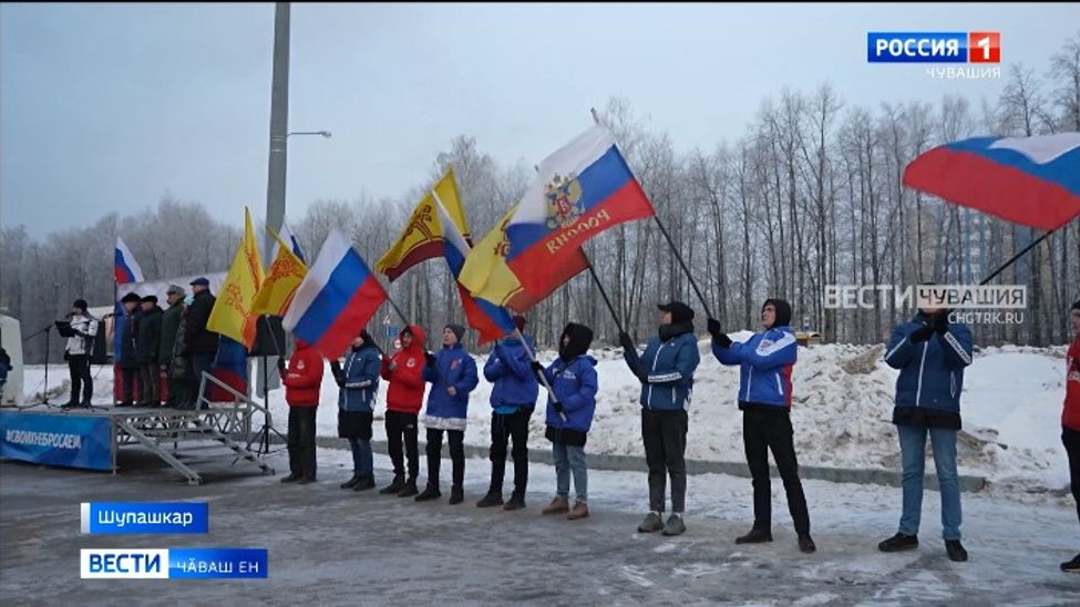 Салтаксене тӗрев кӳреҫҫӗ, ҫӗнтерӗве туптама пулӑшаҫҫӗ Салтаксене тӗрев кӳреҫҫӗ, ҫӗнтерӗве туптама пулӑшаҫҫӗ