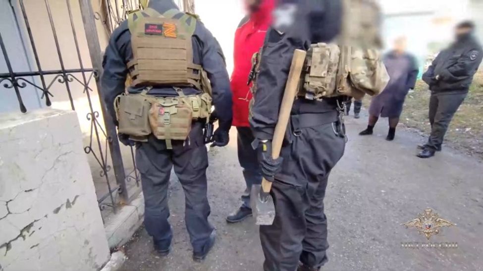 Чувашские полицейские задержали мошенников, предлагавших помощь в получении займов Чувашские полицейские задержали мошенников, предлагавших помощь в получении займов