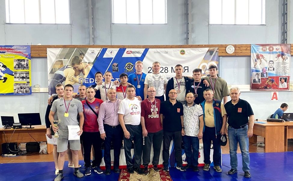 Борцы вольного стиля Чувашии выиграли 9 медалей на первенстве Поволжья