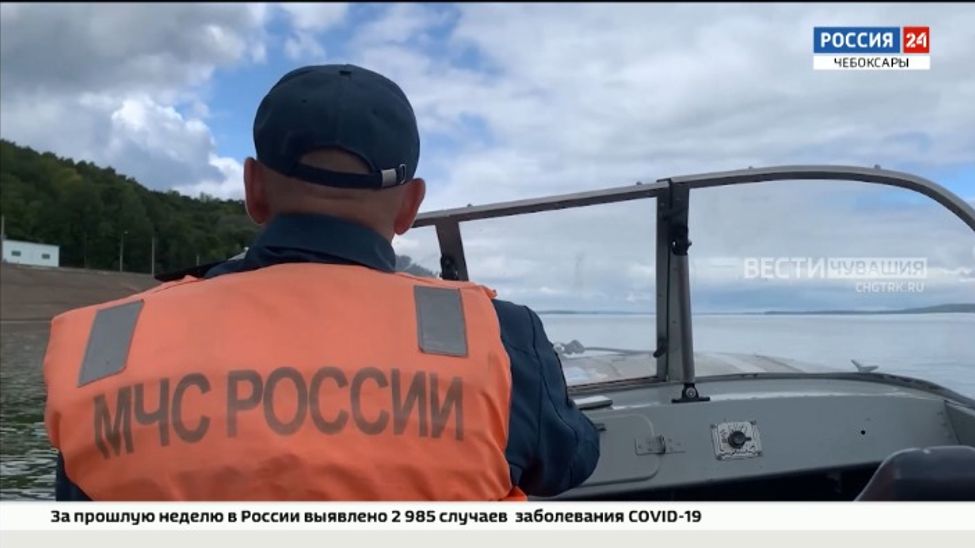 В Чувашии нашли тело мальчика, который был на борту перевернувшегося катера В Чувашии нашли тело мальчика, который был на борту перевернувшегося катера