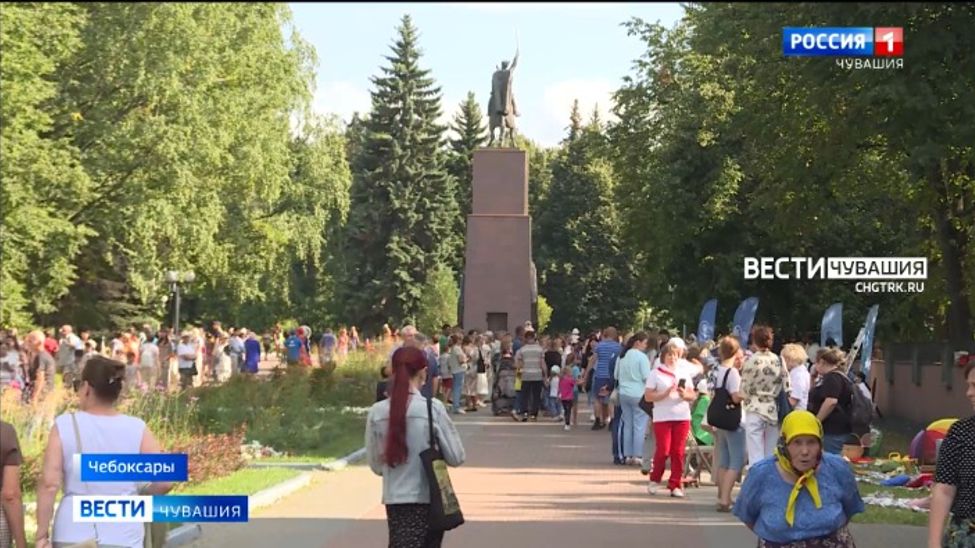 В Чебоксарах в 6-ой раз состоялся АРТ-пикник «Чапай зовет на чай» В Чебоксарах в 6-ой раз состоялся АРТ-пикник «Чапай зовет на чай»