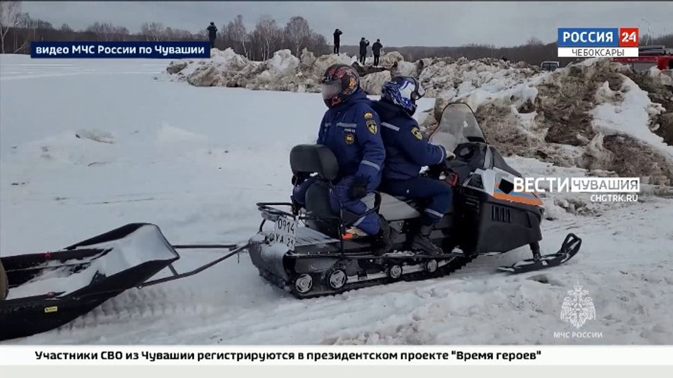 Чувашские спасатели провели масштабные учения на трассе М-12 Чувашские спасатели провели масштабные учения на трассе М-12