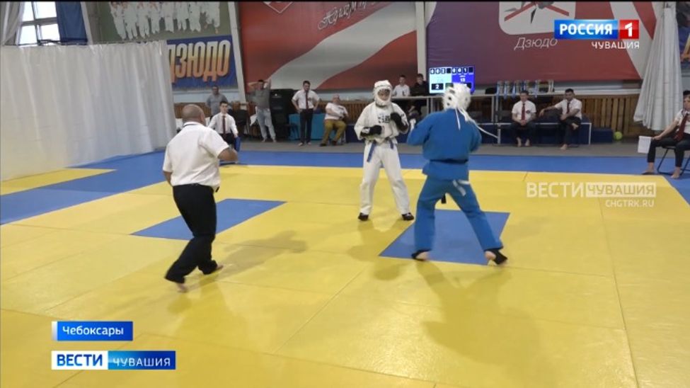 Представители “яростного” каратэ разыграли награды фестиваля и первенства Чувашии Представители “яростного” каратэ разыграли награды фестиваля и первенства Чувашии