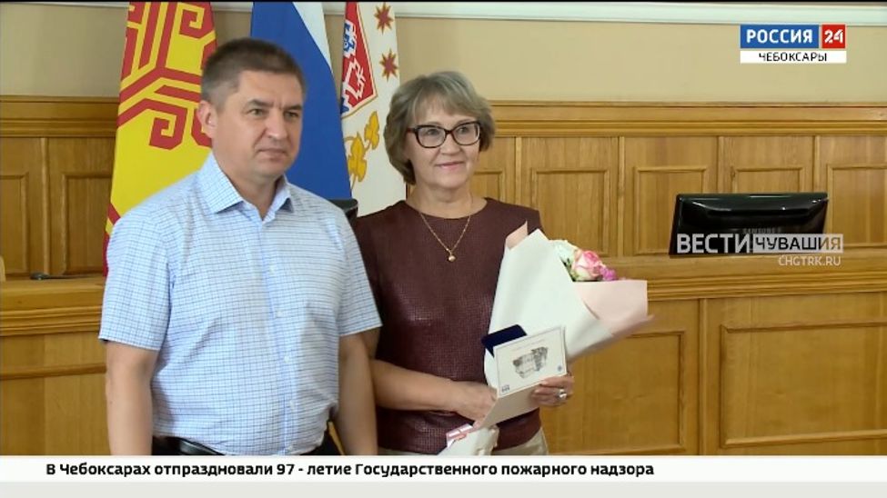 В столице юбилейными медалями наградили выдающихся чебоксарцев В столице юбилейными медалями наградили выдающихся чебоксарцев
