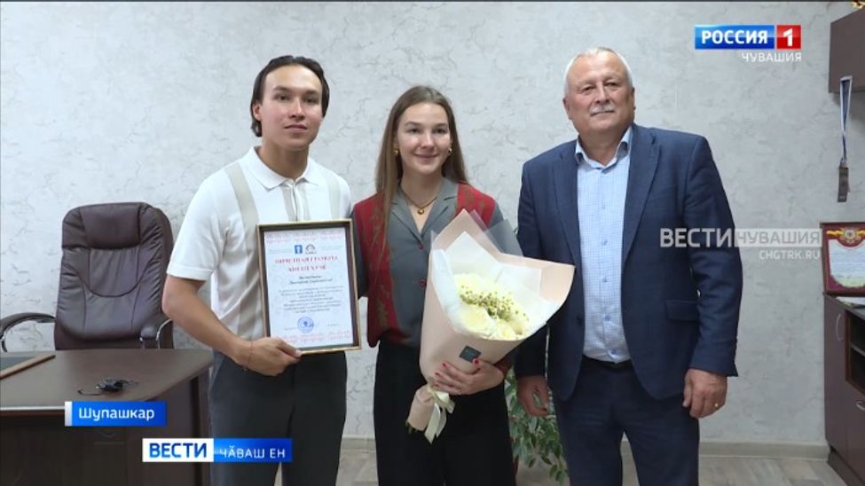 Шӑл тухтӑрӗнче ӗҫлеме те, тренерта вӑй хума та ӗлкӗрет Шӑл тухтӑрӗнче ӗҫлеме те, тренерта вӑй хума та ӗлкӗрет