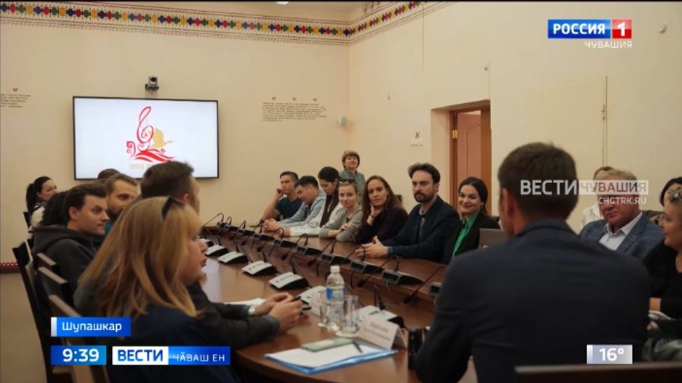 Шупашкарта опера юрӑҫисен "Голоса над Волгой" Пӗтӗм Раҫҫейри конкурсӗ пырать Шупашкарта опера юрӑҫисен "Голоса над Волгой" Пӗтӗм Раҫҫейри конкурсӗ пырать