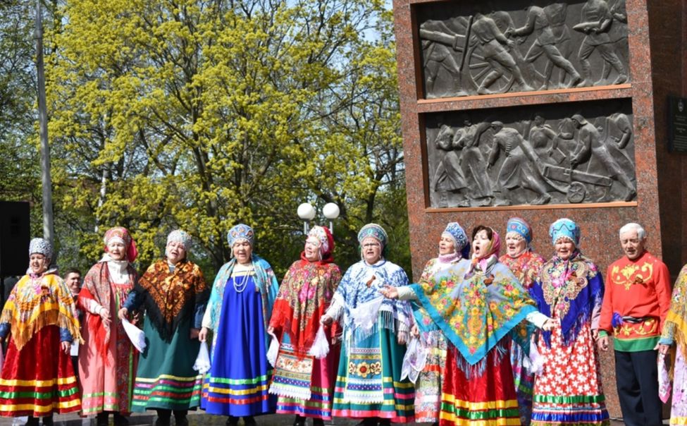 В сквере Чапаева в Чебоксарах прошёл первомайский концерт В сквере Чапаева в Чебоксарах прошёл первомайский концерт