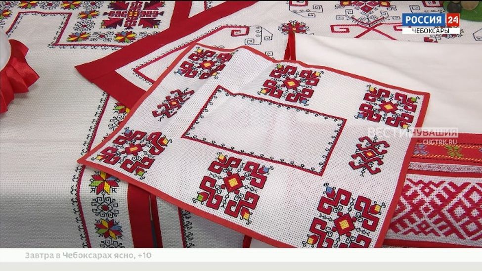 В Чебоксарах стартовала реализация проекта на грант Президента России - «Знаки рода: платки-обереги»