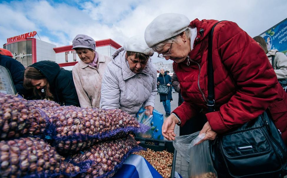  Жители Чувашии могут закупиться «дарами осени» на 49 торговых площадках
