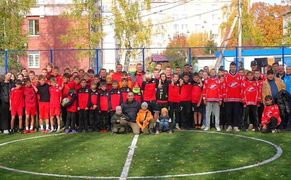 В микрорайоне «Текстильщик» в Чебоксарах открылась новая спортивная площадка