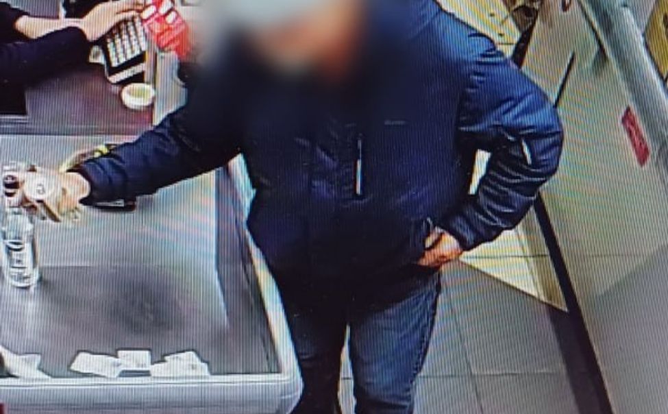 В Чебоксарах быстро окоротили любителя отовариваться с чужой банковской карты