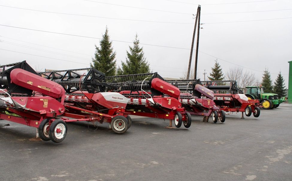В Чувашии сельхозтехнику отправляют на "зимние каникулы"
