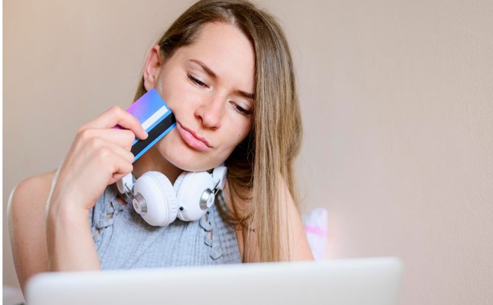 Жительница Канаша вовлекла всю семью в мошеннический %22инвест-проект%22