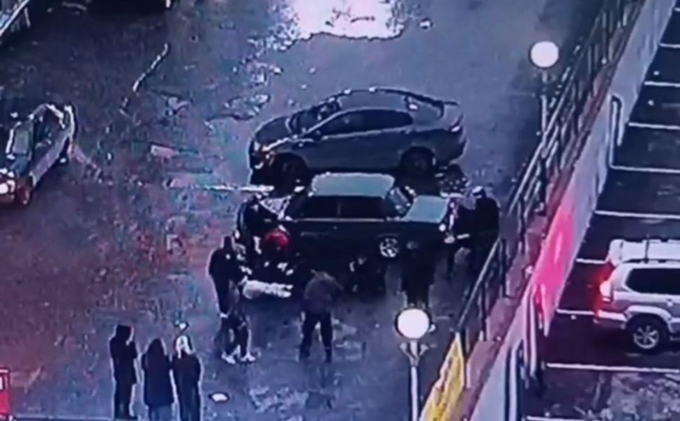 Участникам пьяной драки в Чебоксарах не удалось скрыться от полиции на заглохшей машине 