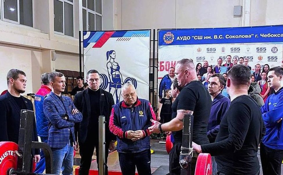 В чебоксарской спортшколе имени Соколова завершился капремонт зала тяжелой атлетики