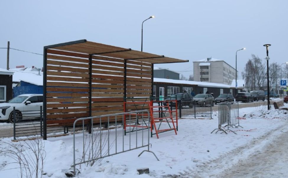 В Ядрине благоустраивают общественные пространства В Ядрине благоустраивают общественные пространства