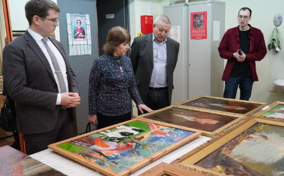 7 полотен чувашских художников возвращаются в Янгорчинскую галерею после реставрации  