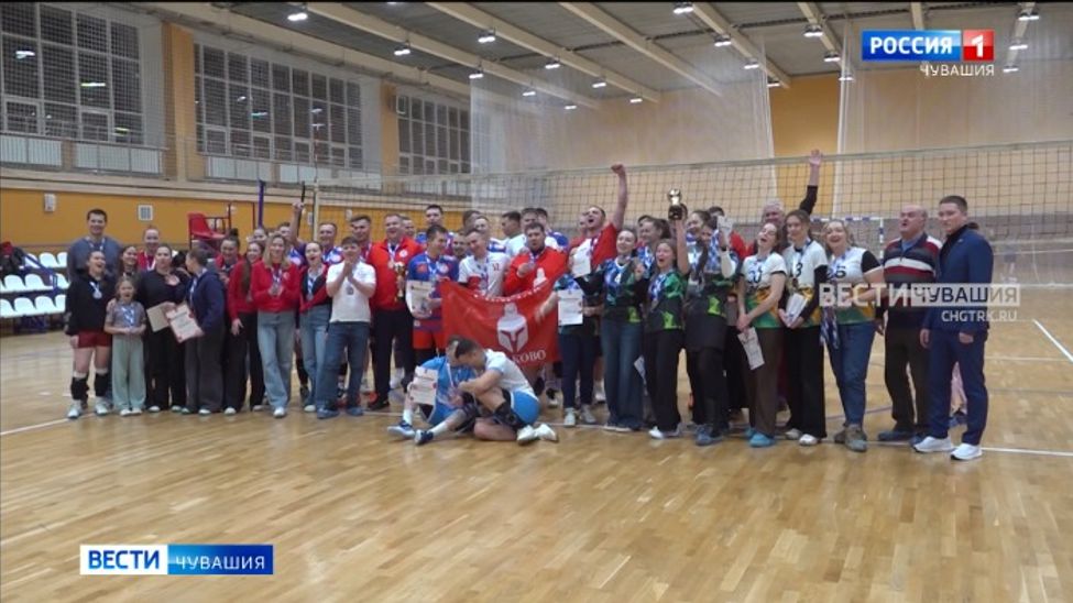 Волейболисты Чувашии разыграли Кубок накануне Нового года