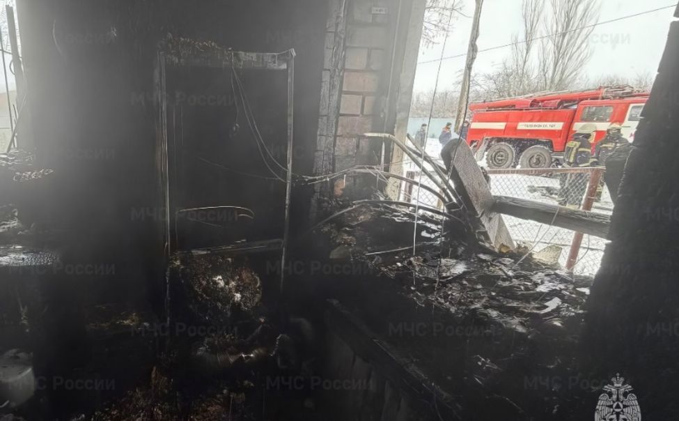В Канашском округе из-за неисправного холодильника сгорел дом
