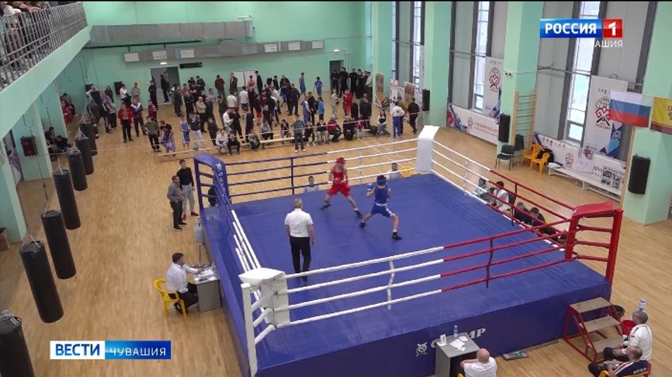 В Новочебоксарске состязания мастеров кожаной перчатки посвятили героям СВО