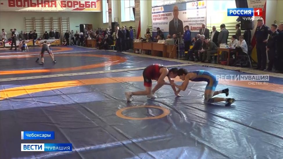 Юношеская сборная Чувашии лидирует по итогам Первенства ПФО по вольной борьбе