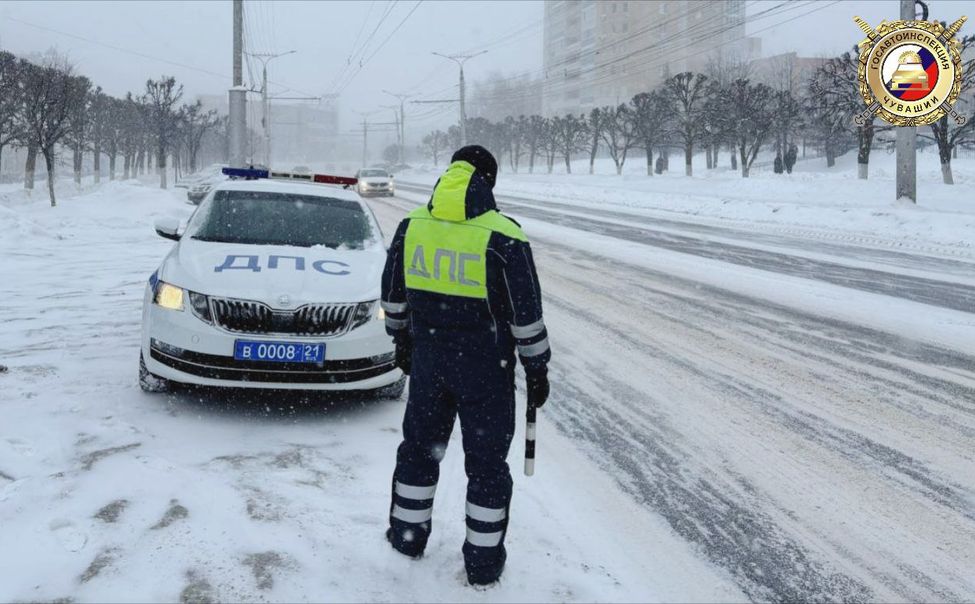 ГАИ Чувашии напоминает правила безопасности в связи с предстоящим снегопадом