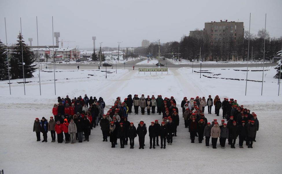 В Новочебоксарске организовали флешмоб, акции и митинг в память подвига блокадного Ленинграда 