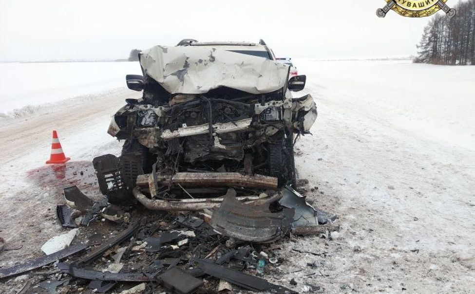 После лобового столкновения в Комсомольском округе оба водителя доставлены в больницу