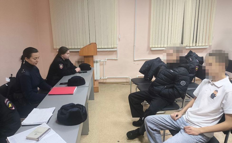 В Чебоксарах  полицейские задержали подростков, нарушивших комендантский час