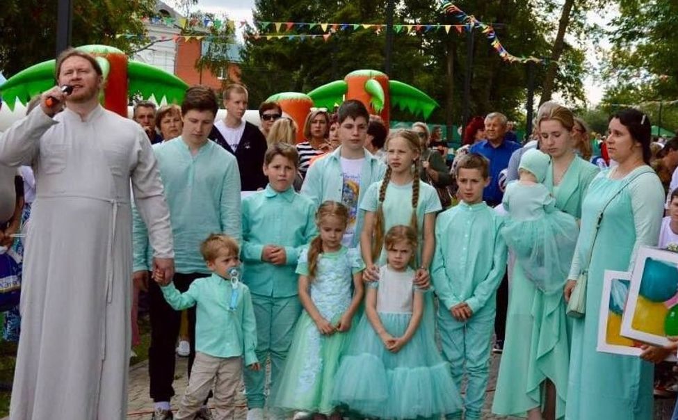 Семья из Алатыря удостоена ордена «Родительская слава»