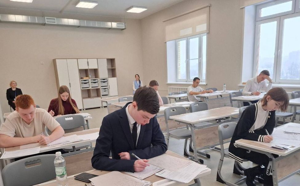 Более 4800 школьников из Чувашии сдали тренировочный ЕГЭ