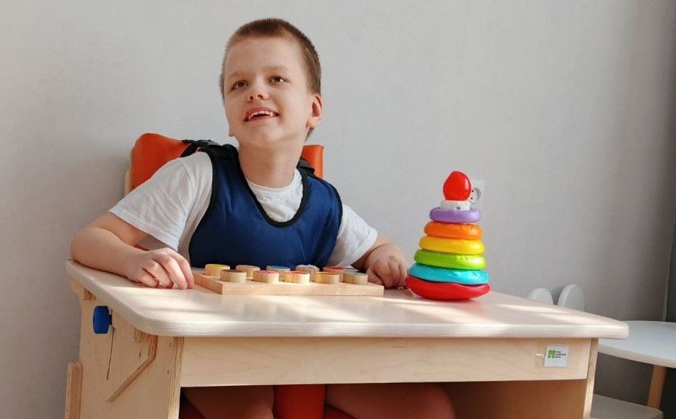 В Алатыре семьи с особенными детьми могут брать тренажеры домой 