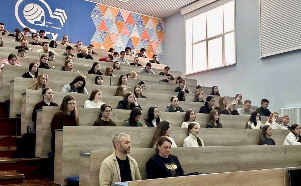 Следком Чувашии провел лекцию для студентов-юристов