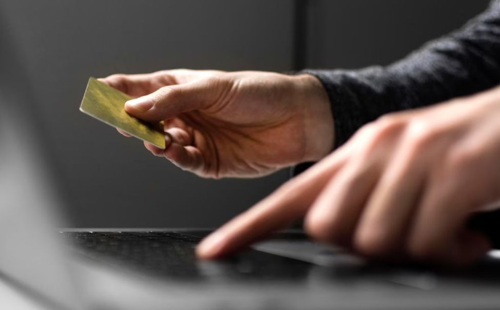 Экс-депутата Ядринского округа осудили за мошенничество