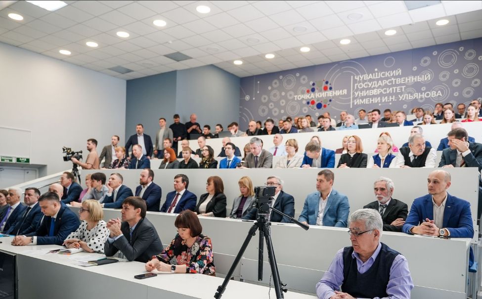 В Чебоксарах обсуждают создание научно-образовательного кампуса