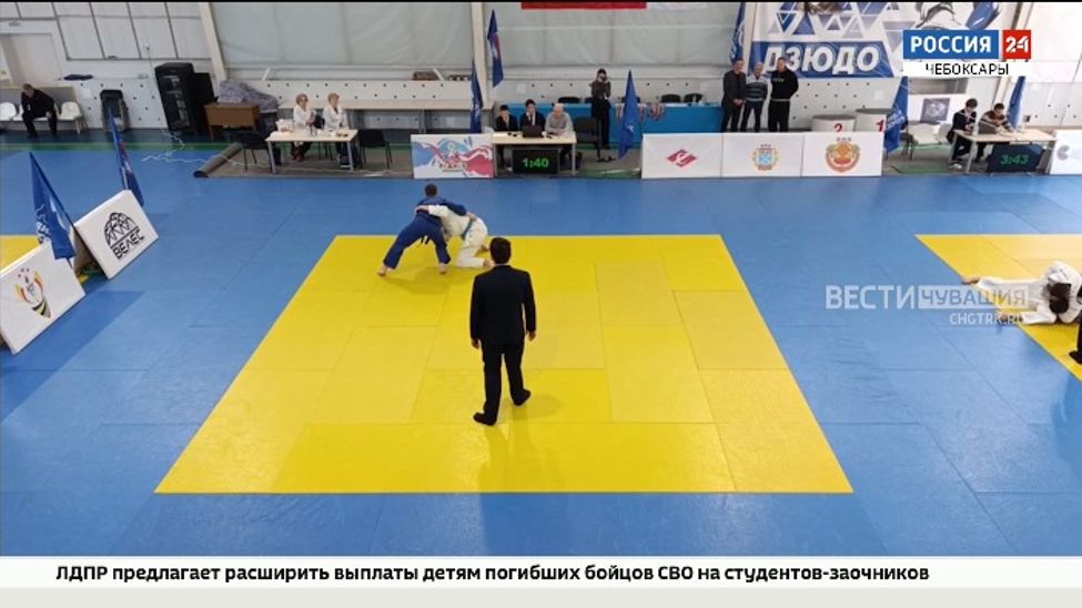 Представители федерации «гибкого пути» по дзюдо проверили свои силы на чемпионате Чебоксар 